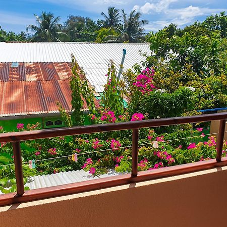 Nemo Inn Omadhoo Экстерьер фото
