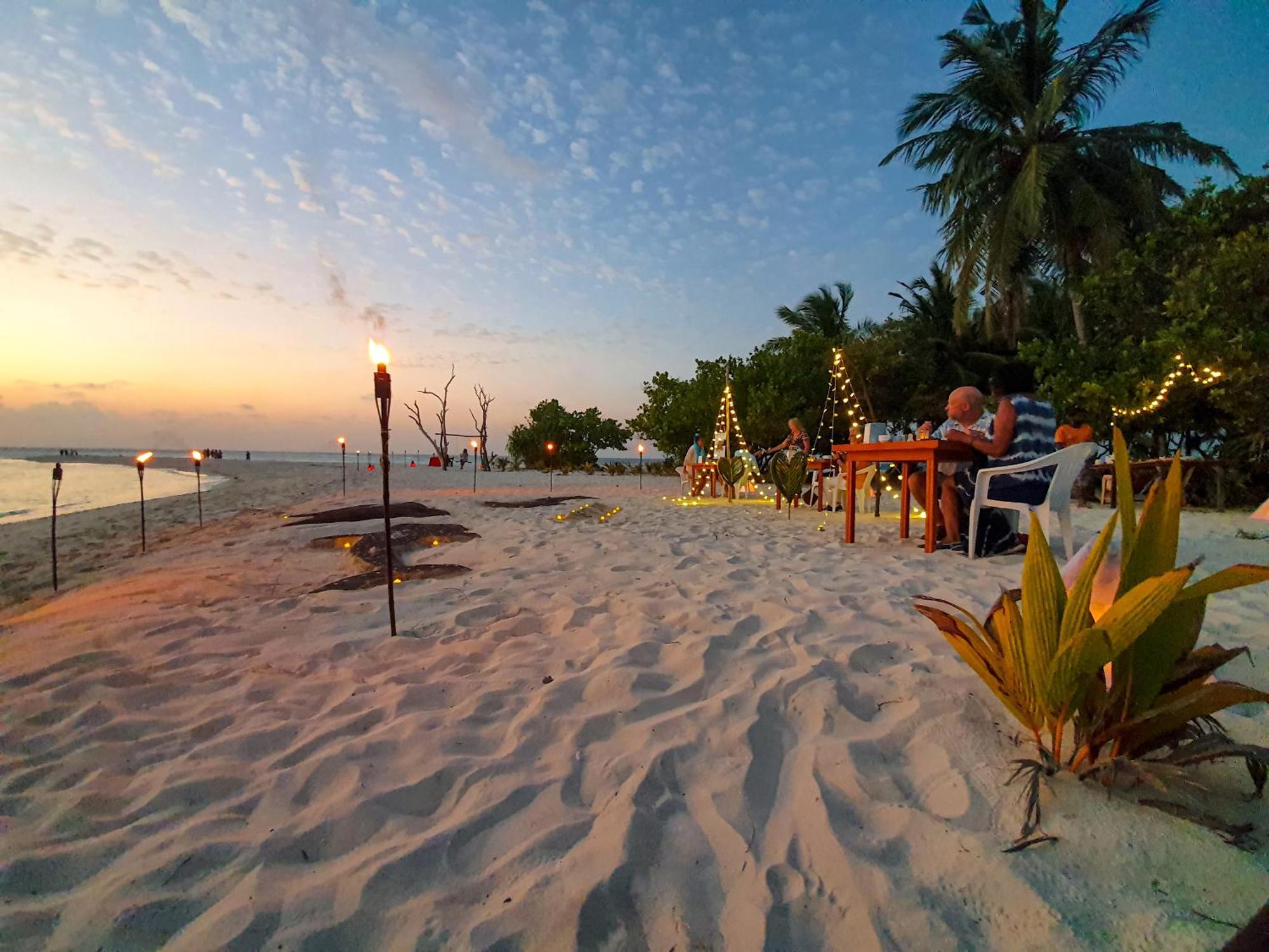 Nemo Inn Omadhoo Экстерьер фото