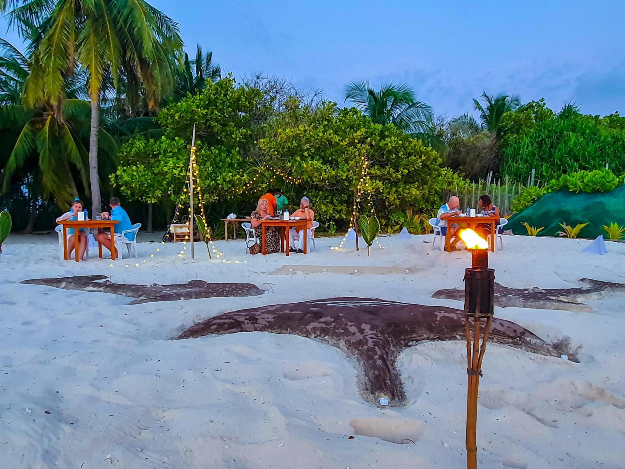 Nemo Inn Omadhoo Экстерьер фото