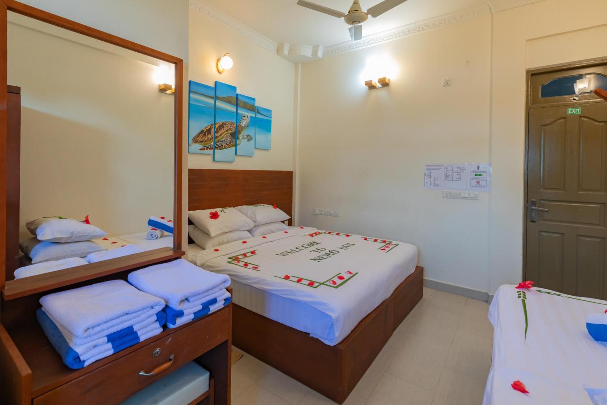 Nemo Inn Omadhoo Экстерьер фото