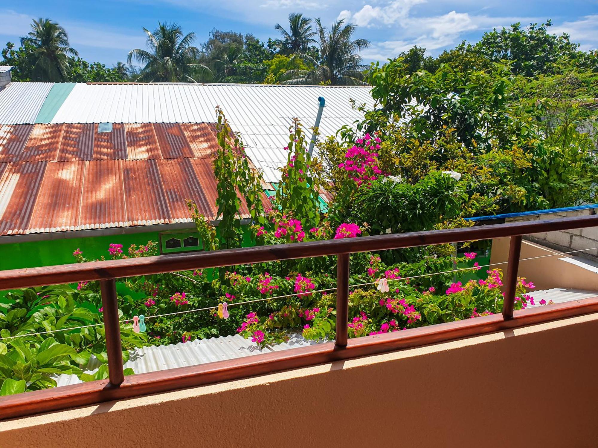 Nemo Inn Omadhoo Экстерьер фото